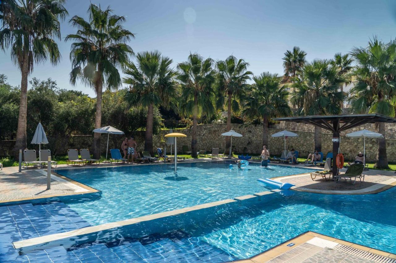Almyrida Village & Waterpark Екстериор снимка