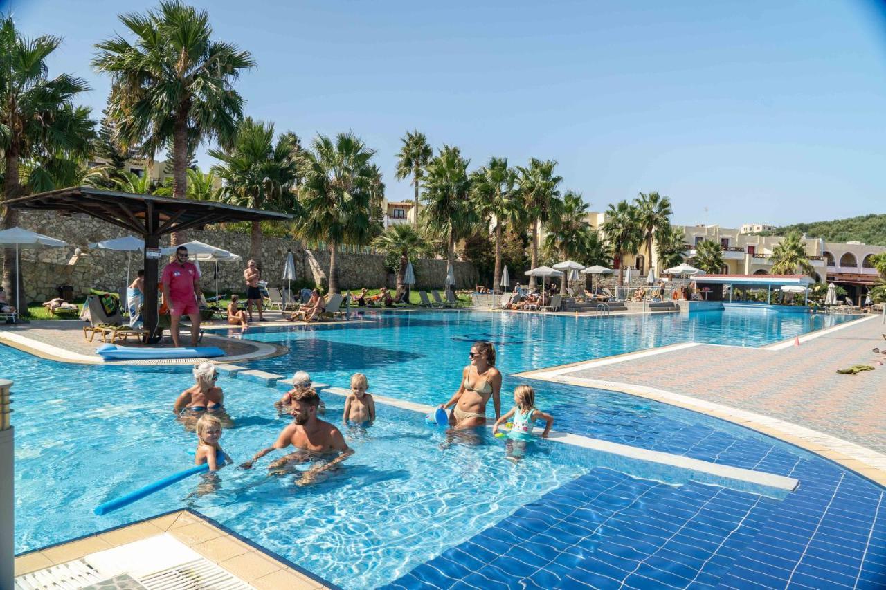 Almyrida Village & Waterpark Екстериор снимка