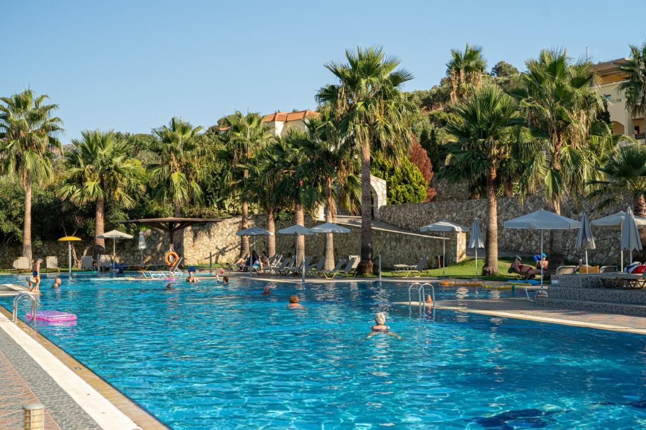Almyrida Village & Waterpark Екстериор снимка